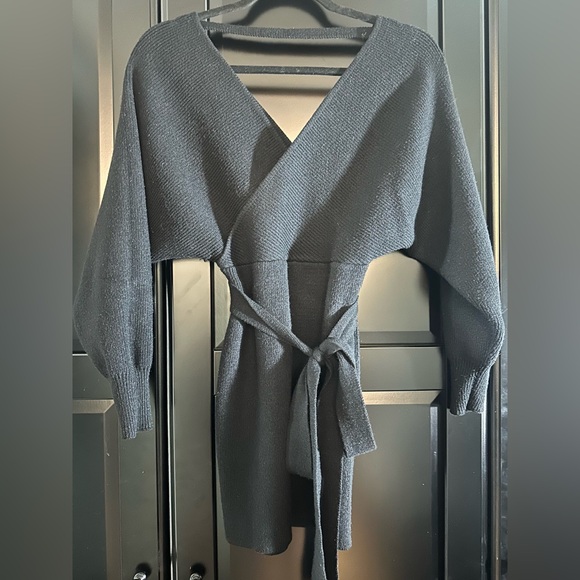 Cameo Long Batwing Sleeve Knit Mini Dress Black, Size Small - Picture 3 of 7